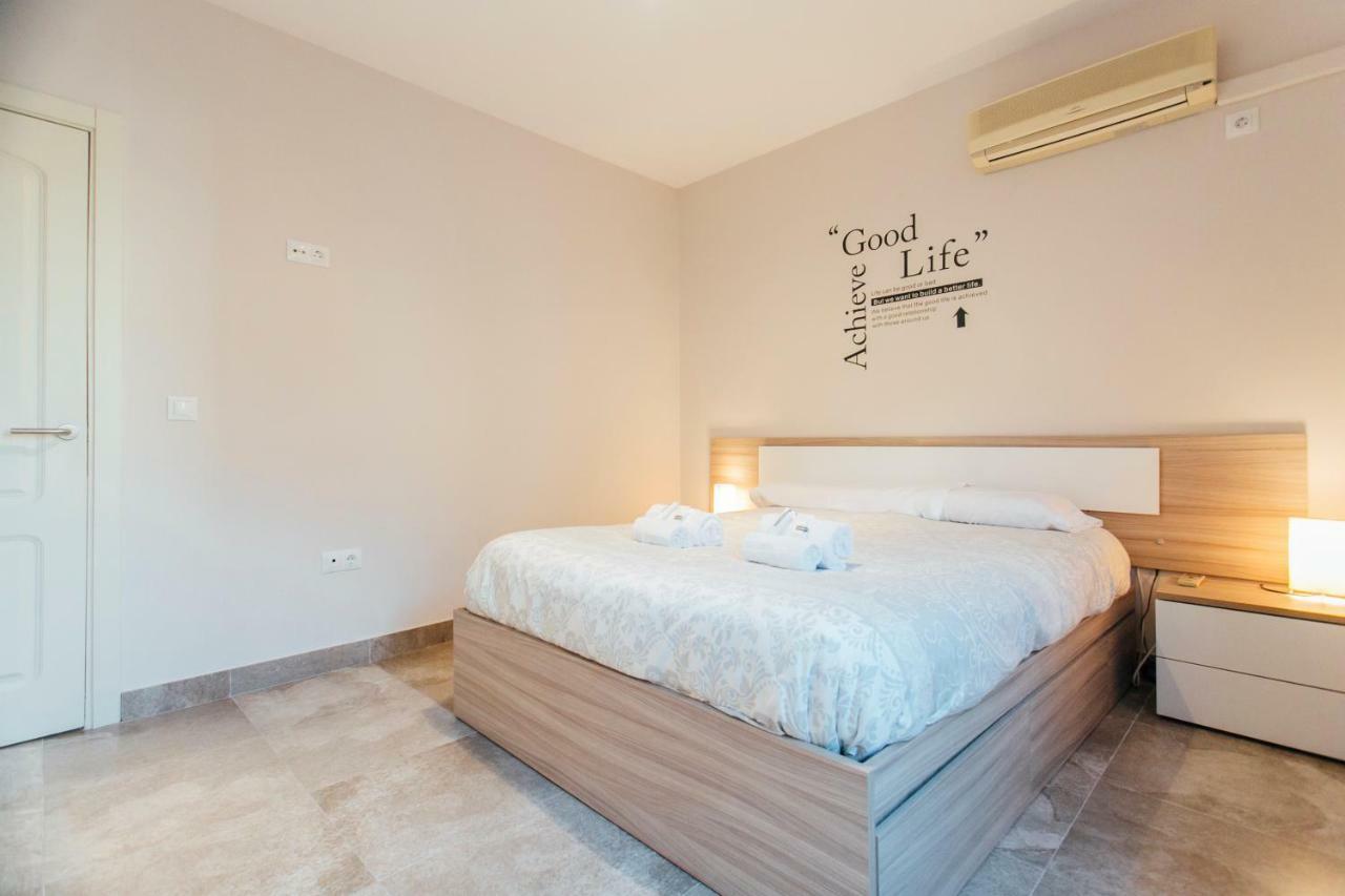 Wide And Diaphanous- 3Bd 2Bth- Alcazar Sevilla Exteriör bild