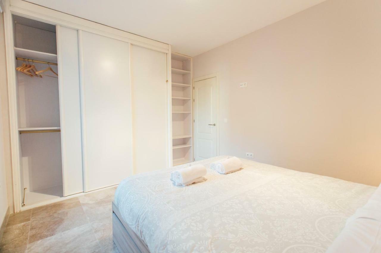 Wide And Diaphanous- 3Bd 2Bth- Alcazar Sevilla Exteriör bild